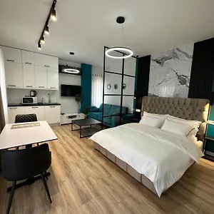 Intercontinental Center , Tirana Albanië